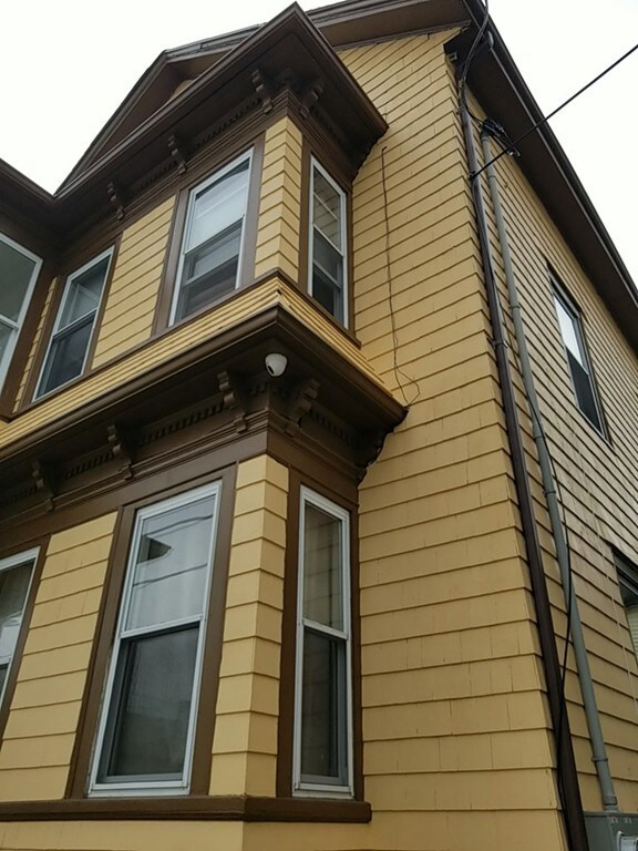 125 Niagara St, Fall River, MA 02721 - photo 3