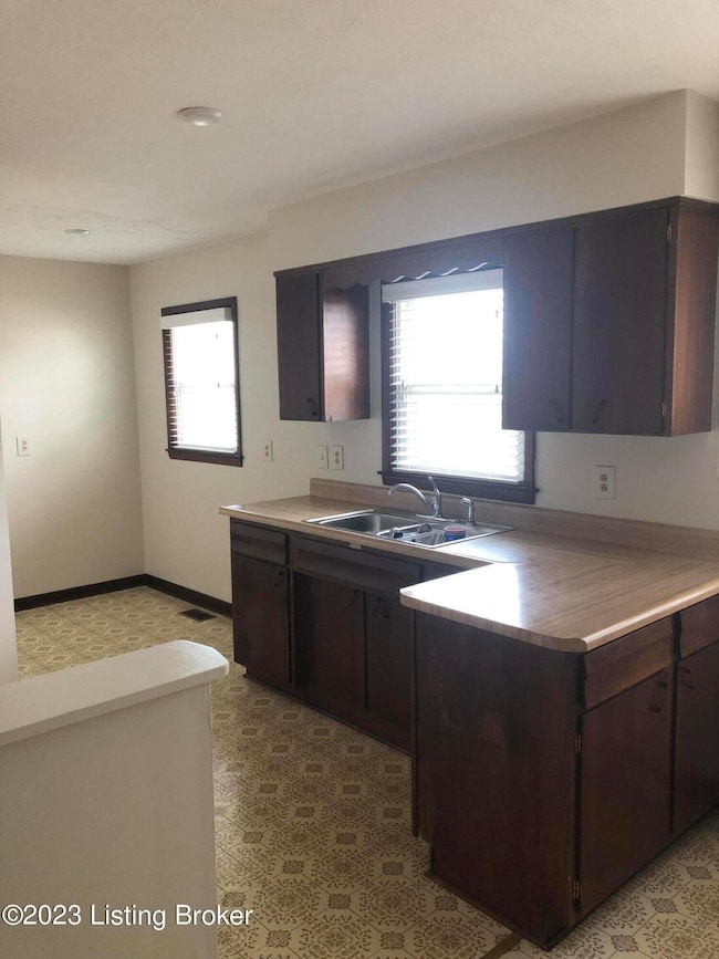 9CCEE328-D7FE-4220-8F4C-03ACE3706B48