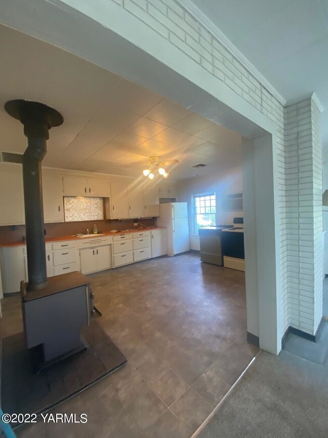 Huge kitchen