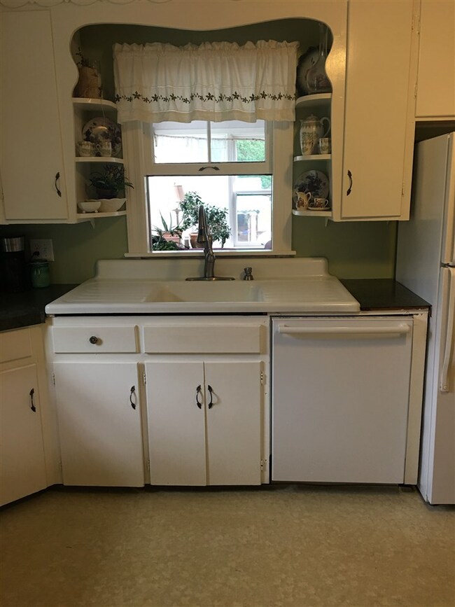 12 Fairview Ave, Pembroke, NH 03275 - photo 2