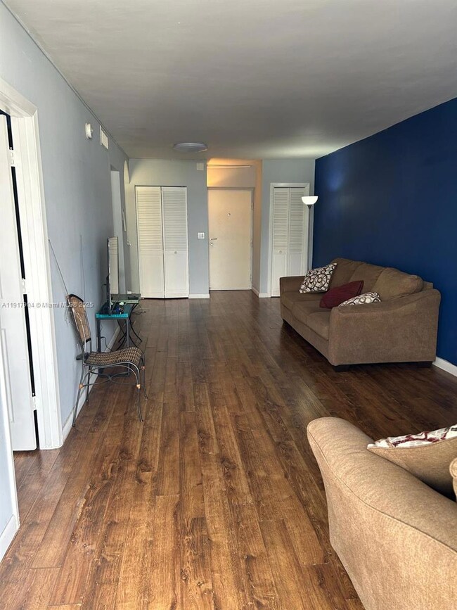 121 Golden Condos unit 604, Hallandale Beach, FL 33009 - photo 5