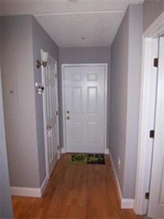 934 Southern Artery unit 217, Quincy, MA 02169 - photo 4