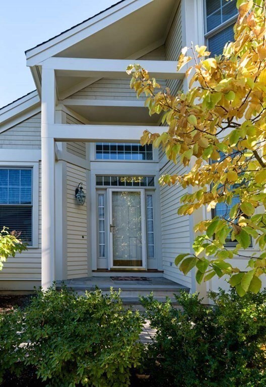 45 Carriage Hill Cir unit 45, Southborough, MA 01772 - photo 2