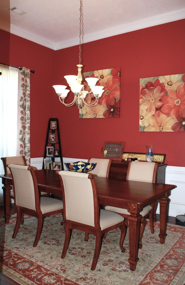 Formal Dining Room3
