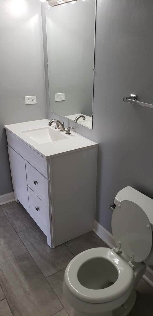 252 Nantucket Harbor unit 170, Schaumburg, IL 60193 - photo 6