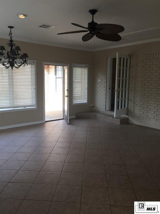 5404 Greenwood Rd, Bastrop, LA 71220 - photo 7