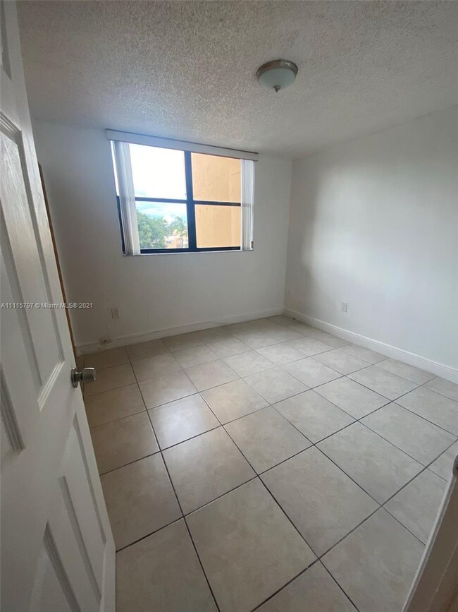 8000 SW 149th Ave unit A310, Miami, FL 33193 - photo 5