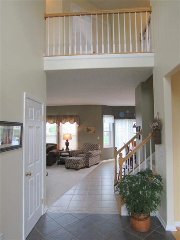 2 story foyer