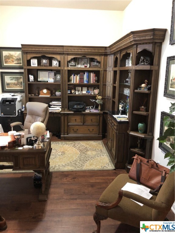 Office/ Flex room