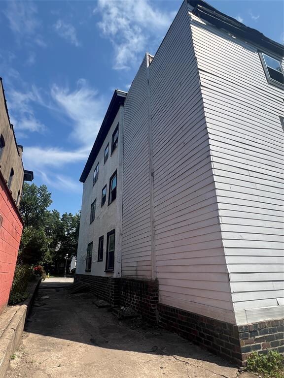 672 19th St, Des Moines, IA 50314 - photo 2