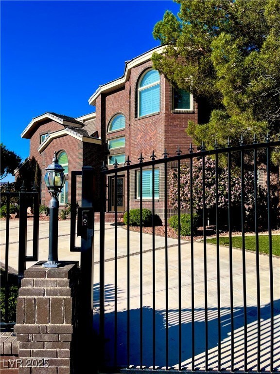 8690 W Ford Ave, Las Vegas, NV 89148 - photo 3