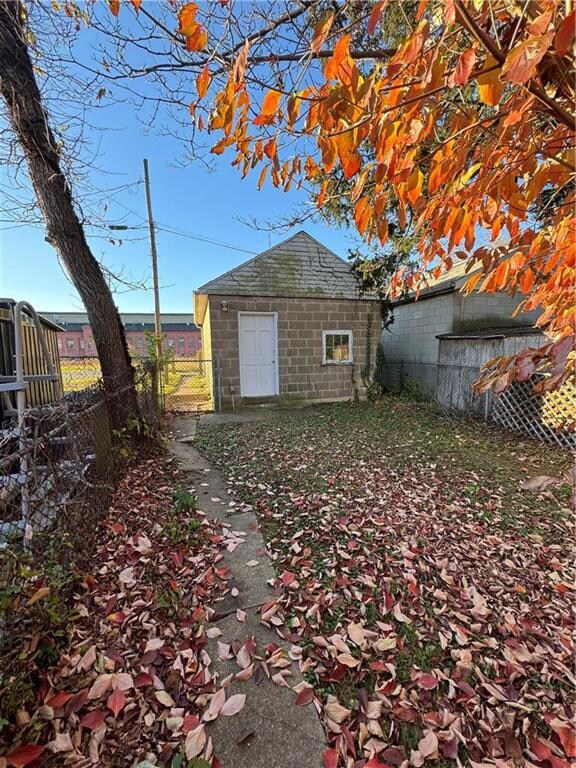 251 W Fairview St, Bethlehem, PA 18018 - photo 7