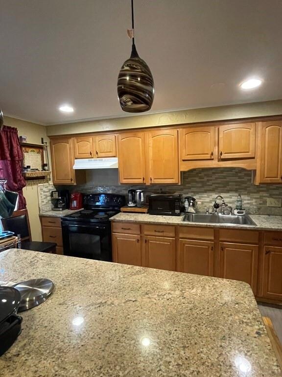 239 Norfolk St unit B, Dorchester Center, MA 02124 - photo 5