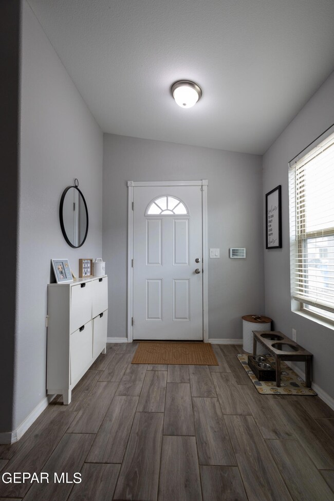 617 David Ortiz St, Socorro, TX 79927 - photo 4