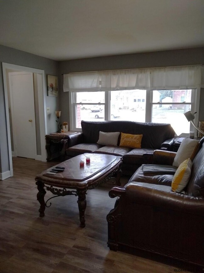 38 Joelson Ct, Albany, NY 12209 - photo 7