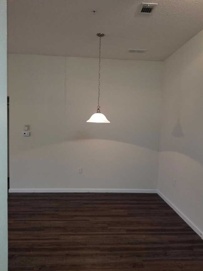 5101 Playpen Dr unit 7, Jacksonville, FL 32210 - photo 6