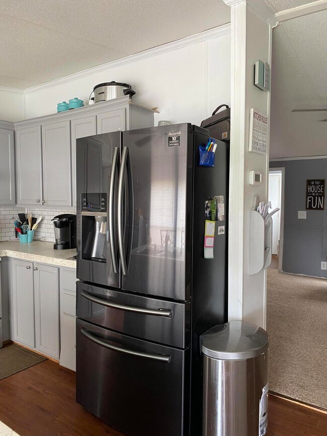 Stove and refrigerator included