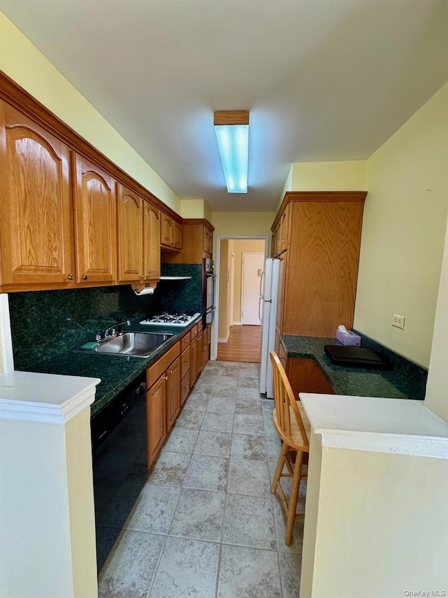 85-10 151st Ave unit 3M, Howard Beach, NY 11414 - photo 6