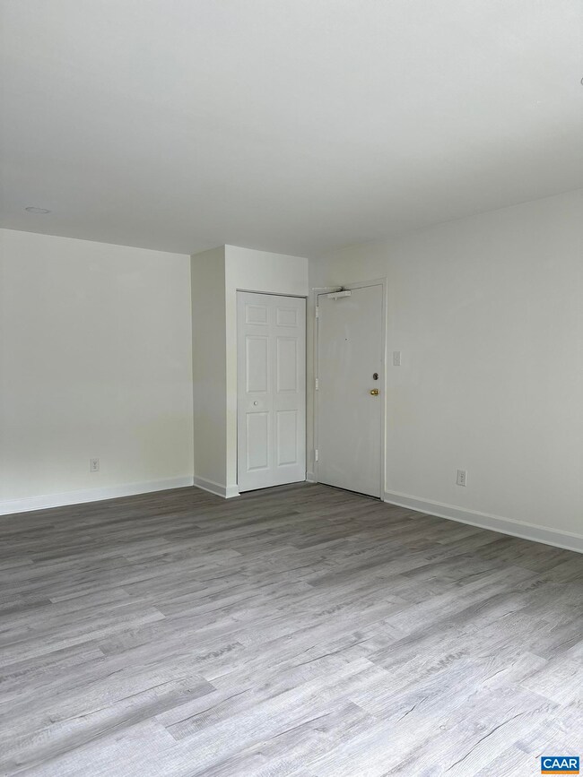 800 Runnel Ct unit 7, Charlottesville, VA 22904 - photo 4