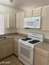 5826 Lenapee Ct, Las Vegas, NV 89113 - photo 7