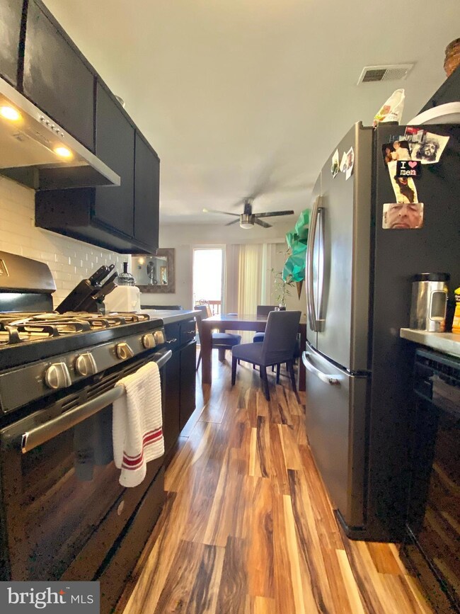 3 Riverwatch Ct unit 3, Essington, PA 19029 - photo 7