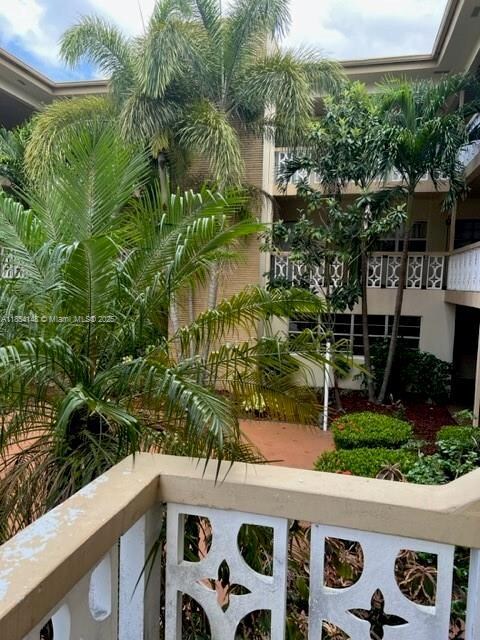 1958 Monroe St unit 208, Hollywood, FL 33020 - photo 3