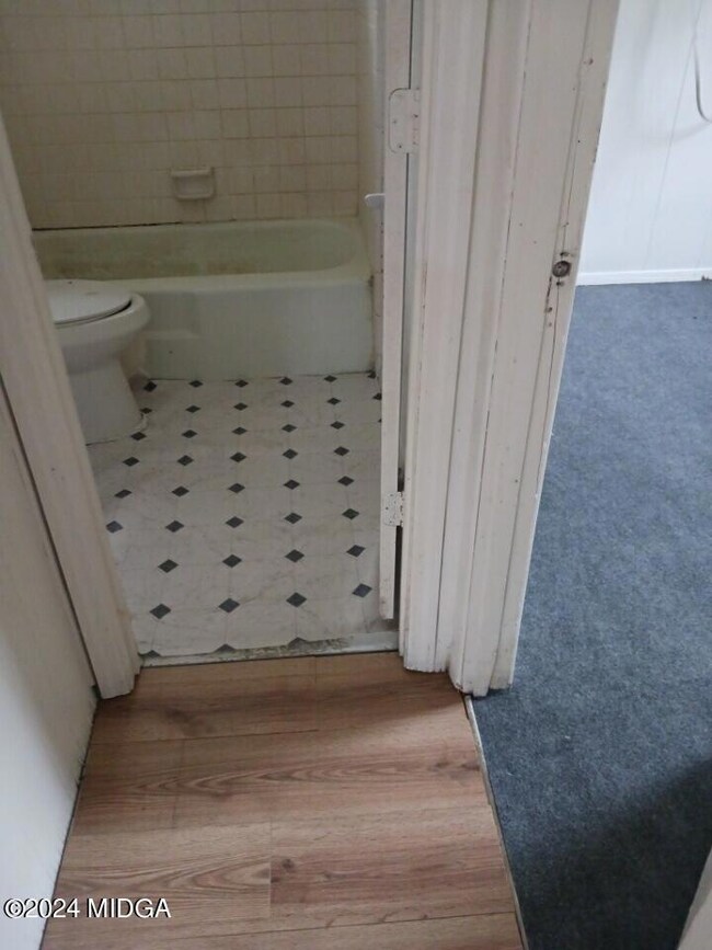 3910 Log Cabin Dr, Macon, GA 31204 - photo 6