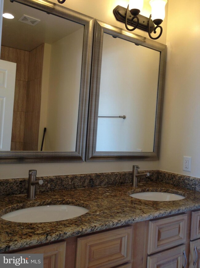 5401 C St SE, Washington, DC 20019 - photo 6