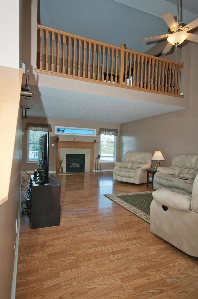 2610 Weeping Willow Ct, Columbus, OH 43207 - photo 5