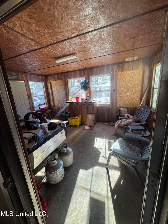 Front Porch/Game Room