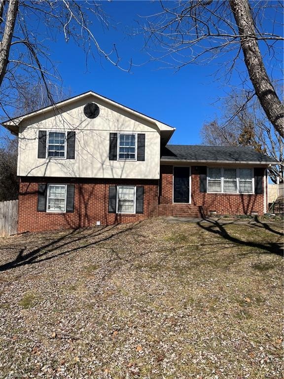 2403 Cliffside Dr, Statesville, NC 28625 - photo 2