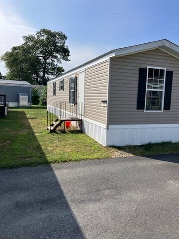 557 SW Cutoff unit 100, Auburn, MA 01501 - photo 2