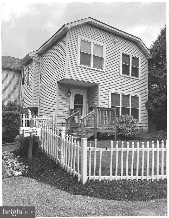 4002 Crescent Ave, Lafayette Hill, PA 19444 - photo 2