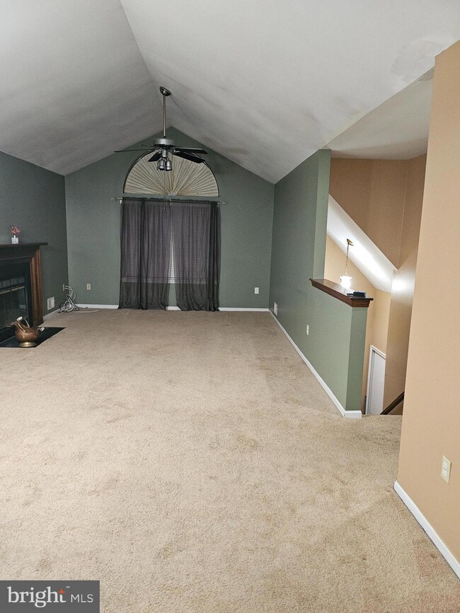 208 Whisper Ct unit 208, Burlington, NJ 08016 - photo 5