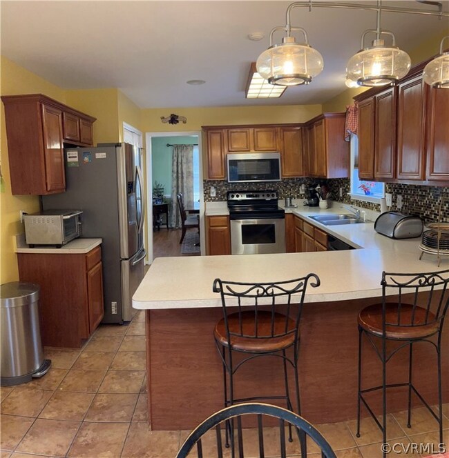 Kitchen & Bar, all ceramic tile flooring.