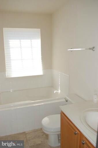 4131 Brown Bark Cir, Randallstown, MD 21133 - photo 4