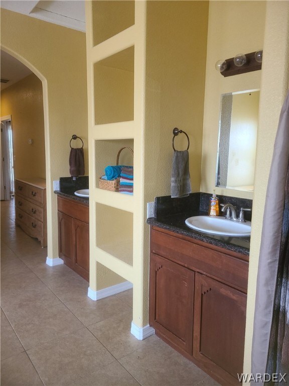 Master bath dual sinks