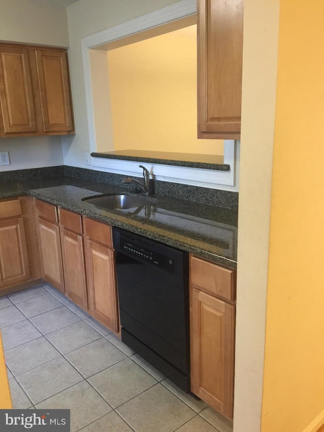 The Four Winds at Oakton unit 2-C1, Oakton, VA 22124 - photo 5