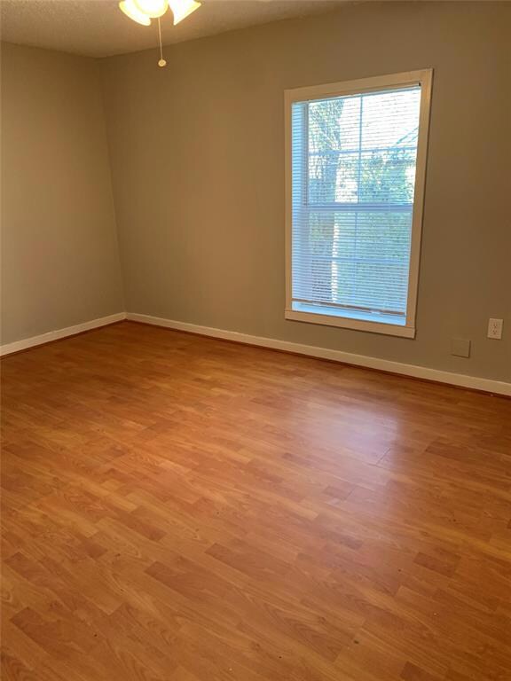 1050 Dubois St, Denison, TX 75020 - photo 5