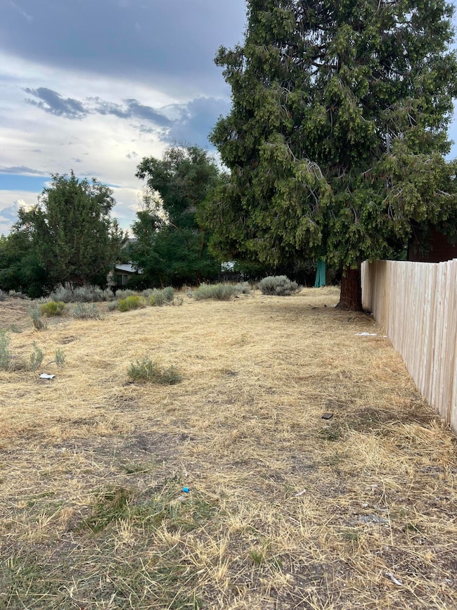 1944 Academy Ave unit 3&4, Klamath Falls, OR 97601 - photo 4