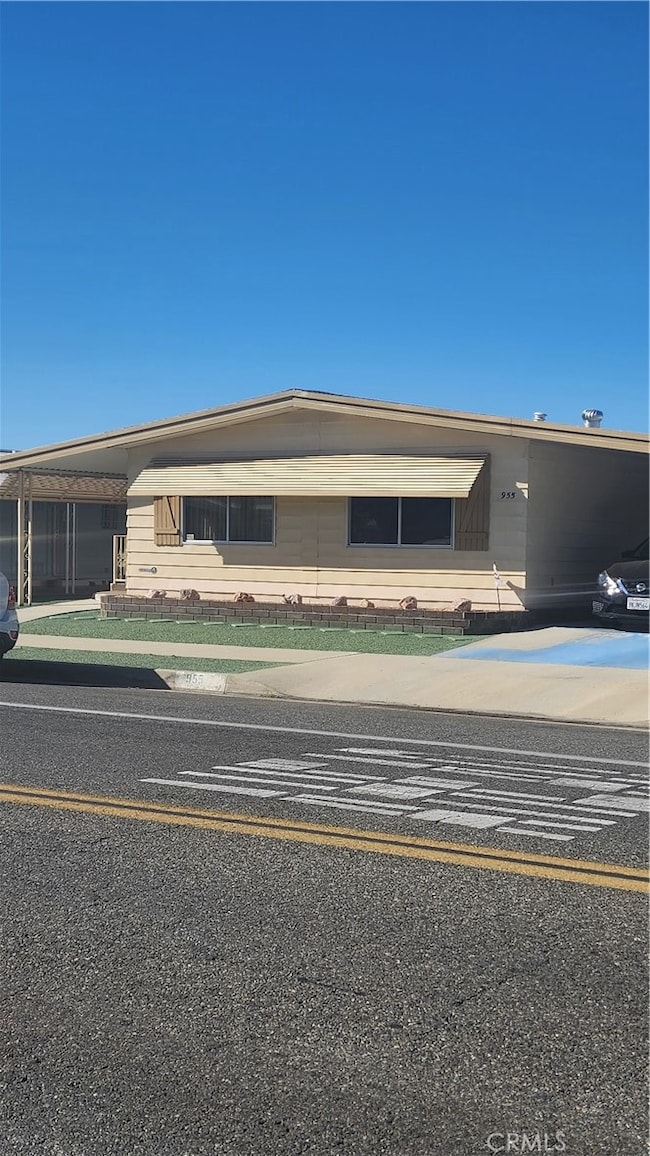 955 S Palm Ave, Hemet, CA 92543 - photo 3