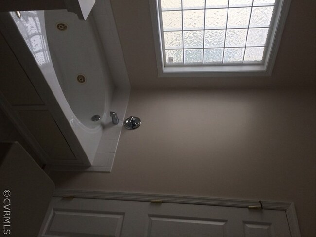 Master Bath Jetted Tub