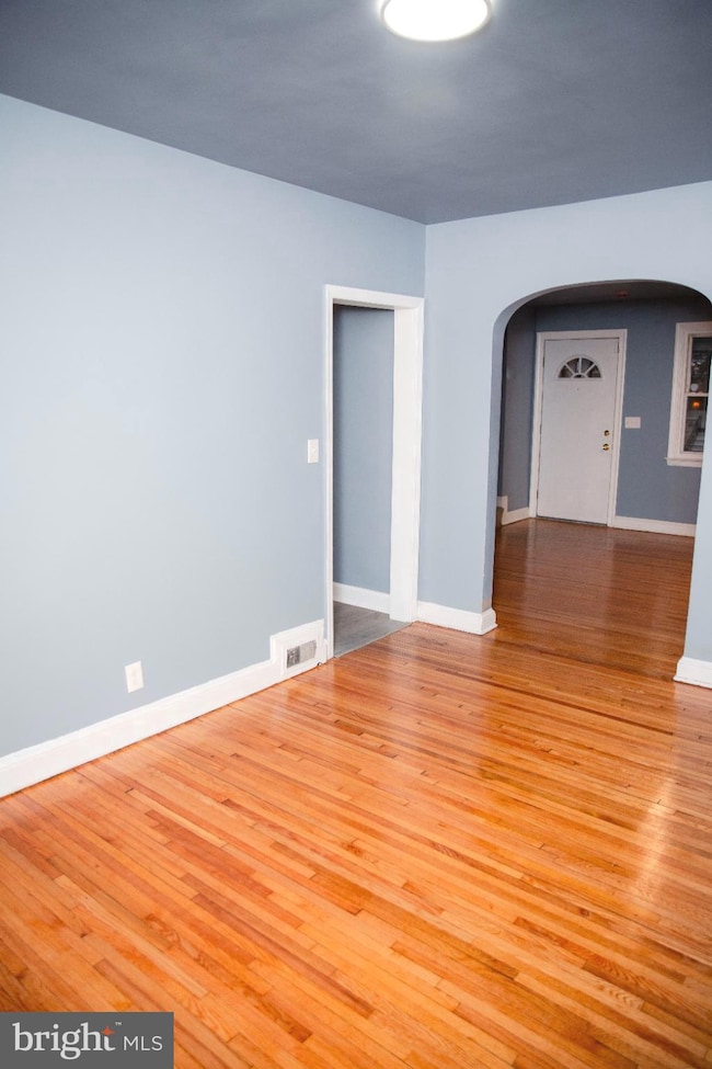 5329 Cordelia Ave, Baltimore, MD 21215 - photo 6