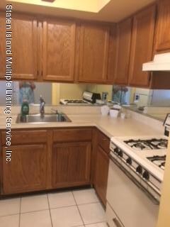 223 Katan Ave unit A, Staten Island, NY 10308 - photo 4