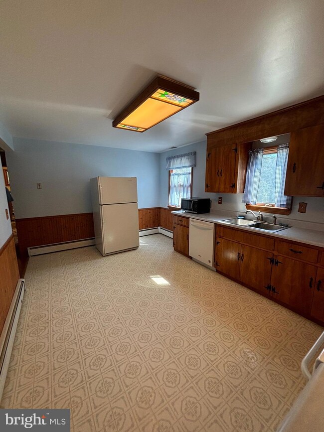 141 Klee Mill Rd, Sykesville, MD 21784 - photo 3