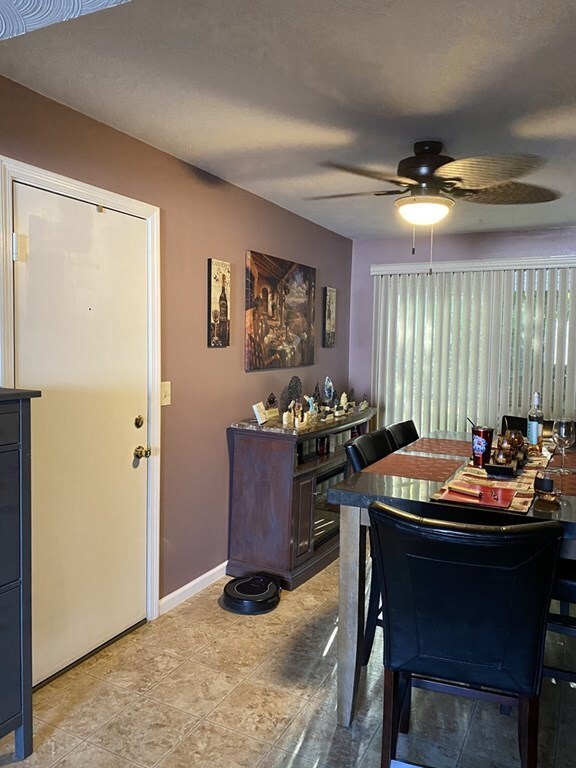 185 Shove St unit 4, Fall River, MA 02724 - photo 4