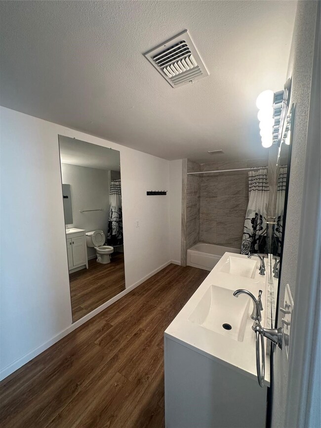 209 W 6th St unit 2, Bonham, TX 75418 - photo 7