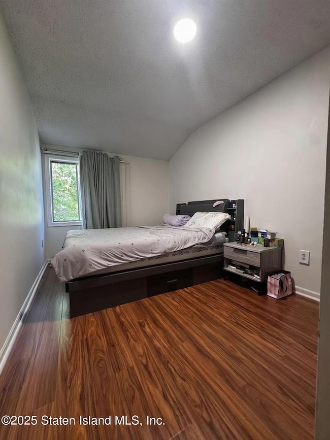 439 Ilyssa Way, Staten Island, NY 10312 - photo 5