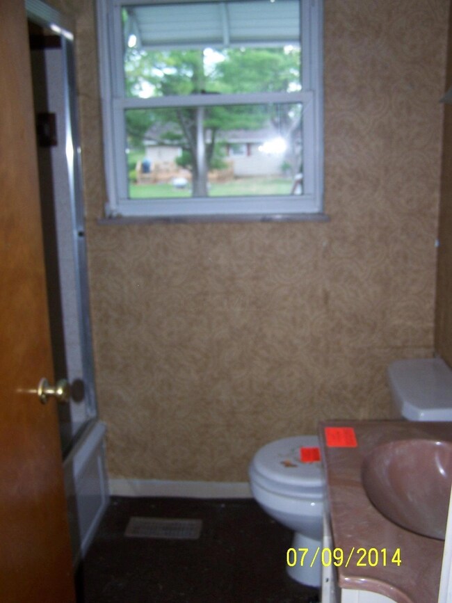 180 Walnut Creek Pike, Circleville, OH 43113 - photo 7