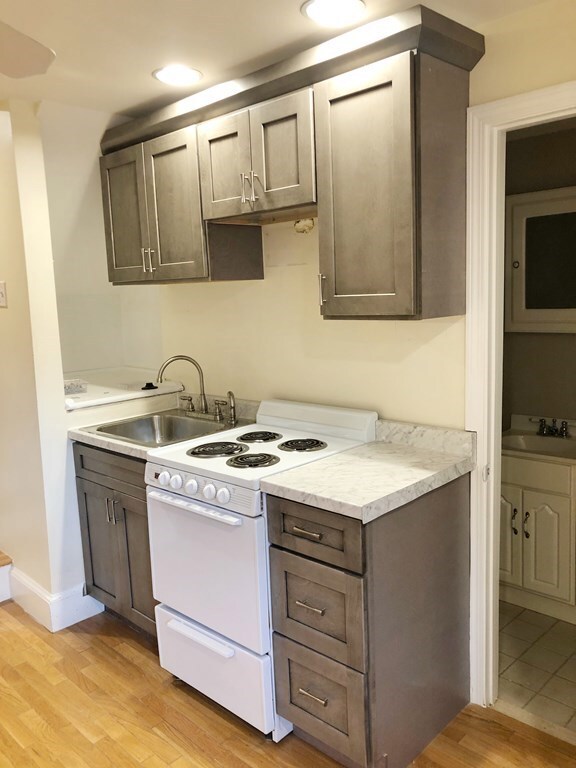 56 O St unit 1, Boston, MA 02127 - photo 3